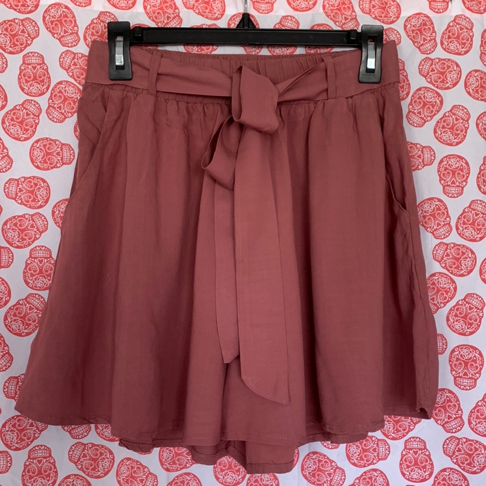 NWOT Dressy shorts